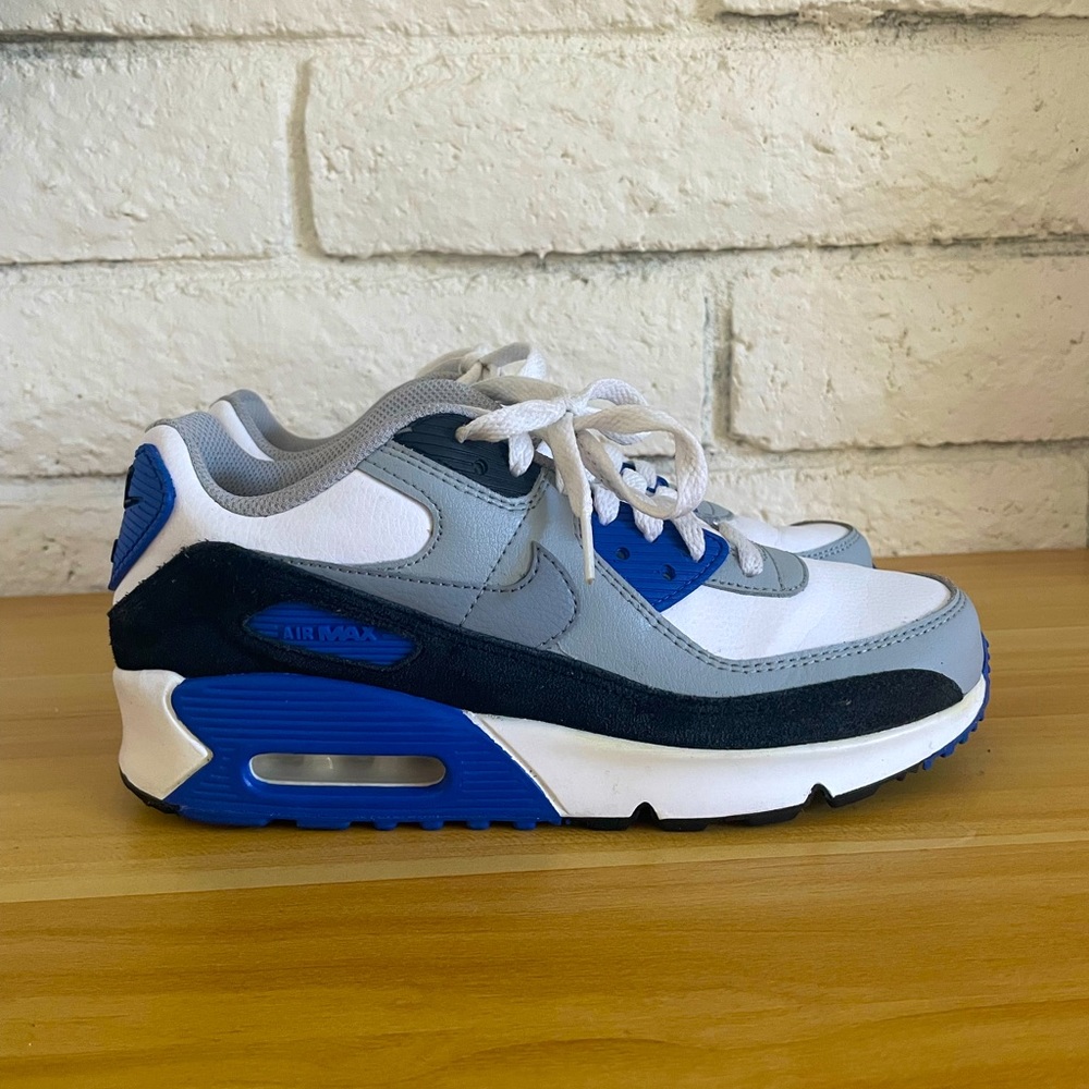 Nike Air Max - women 7.5